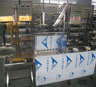 青州半自動灌裝機(jī)